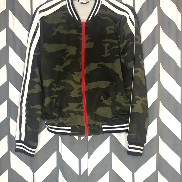 Camouflage Zip-Up Jacket - Picture 1 of 2